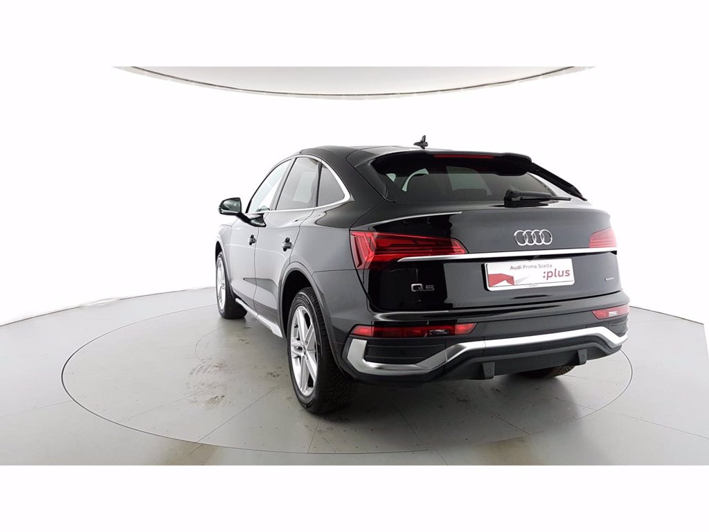 AUDI Q5 sportback 40 2.0 tdi mhev 12v s line quattro s-tronic