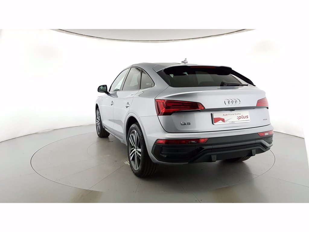 AUDI Q5 sportback 40 2.0 tdi mhev 12v s line quattro s-tronic