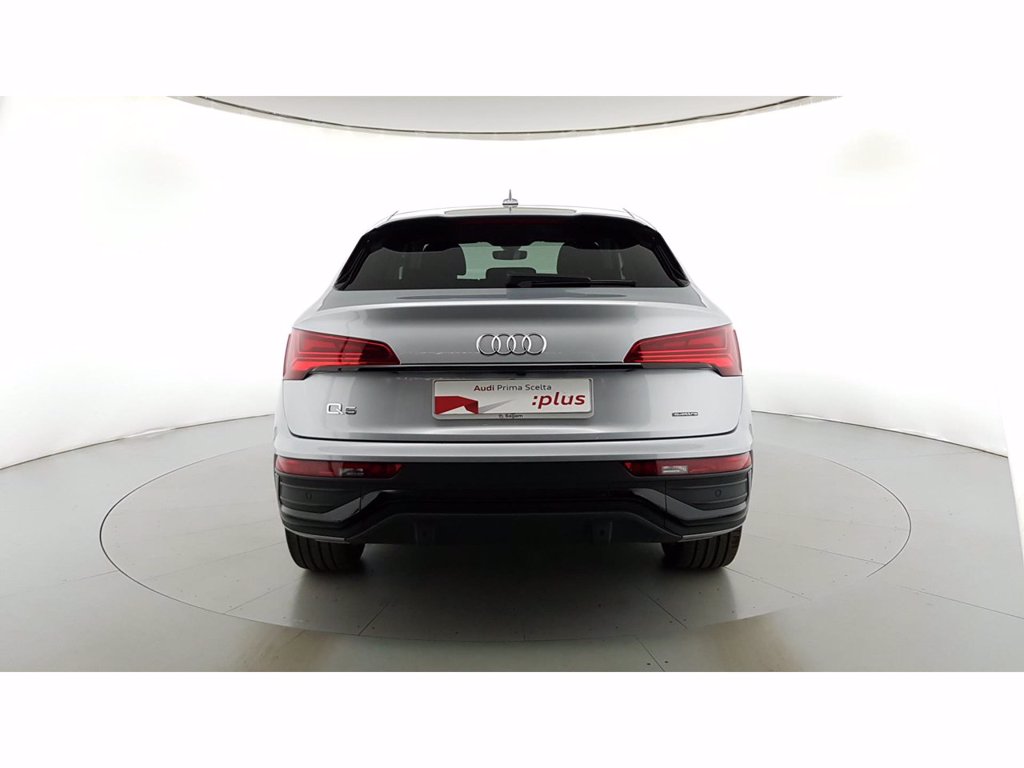 AUDI Q5 sportback 40 2.0 tdi mhev 12v s line quattro s-tronic