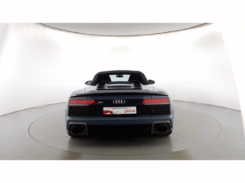 AUDI R8 spyder 5.2 v10 performance quattro 620cv s tronic