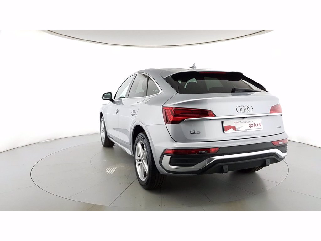 AUDI Q5 sportback 40 2.0 tdi mhev 12v s line quattro s-tronic