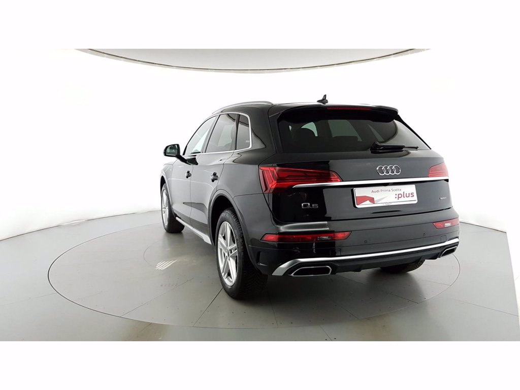 AUDI Q5 40 2.0 tdi mhev 12v s line quattro s-tronic