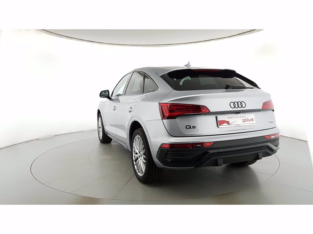 AUDI Q5 sportback 40 2.0 tdi mhev 12v s line plus quattro s-tronic