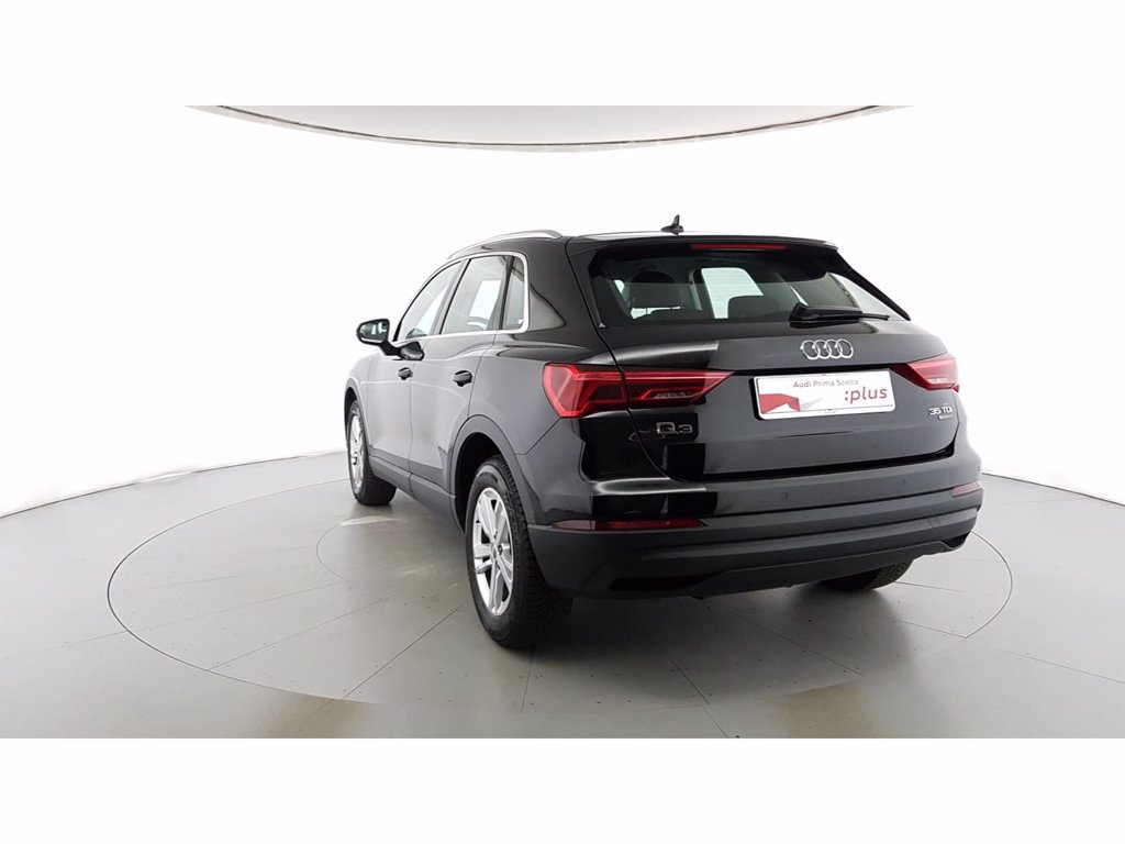 AUDI Q3 35 2.0 tdi business quattro