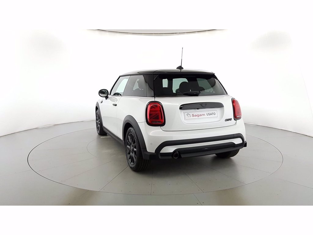 MINI Mini 3p 1.5 cooper essential premium mid package auto